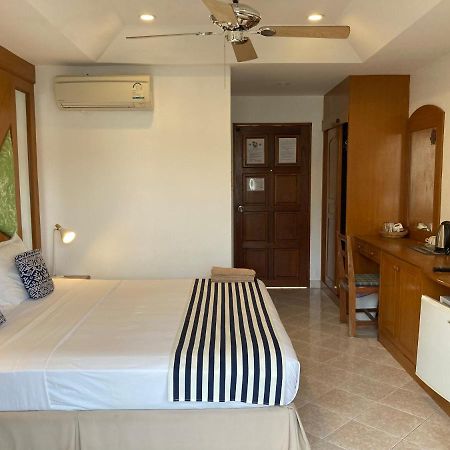 Waree'S Guesthouse Ката-Біч Екстер'єр фото
