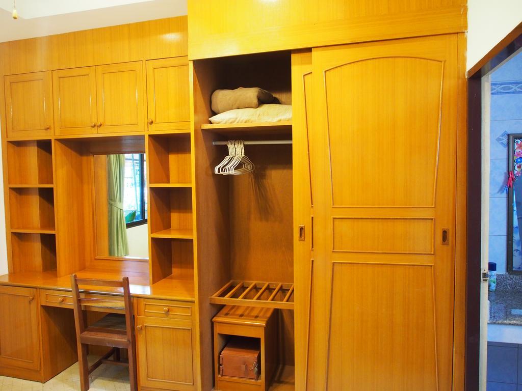 Waree'S Guesthouse Ката-Біч Екстер'єр фото