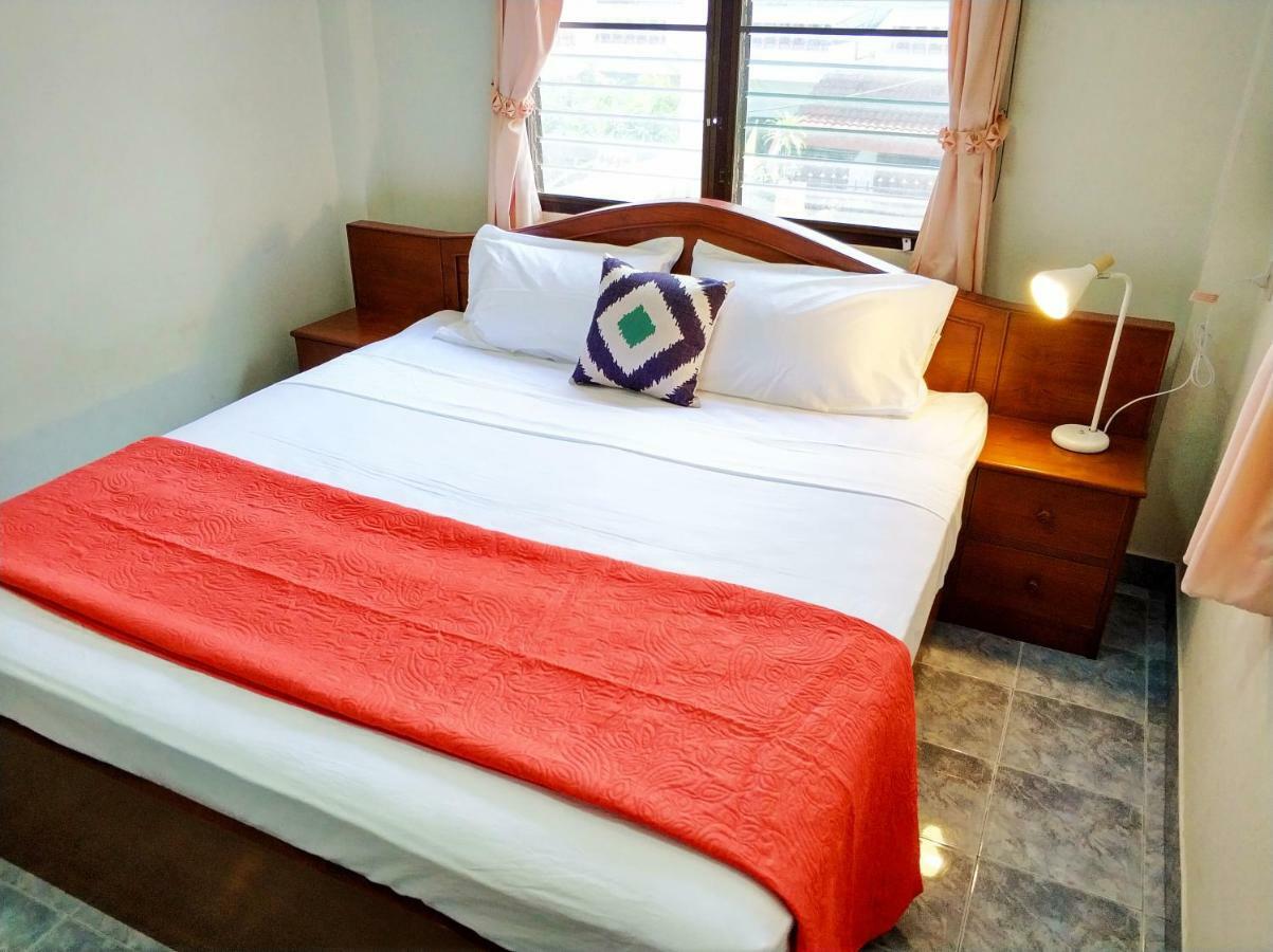 Waree'S Guesthouse Ката-Біч Екстер'єр фото