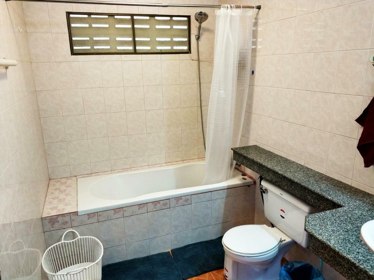 Waree'S Guesthouse Ката-Біч Екстер'єр фото